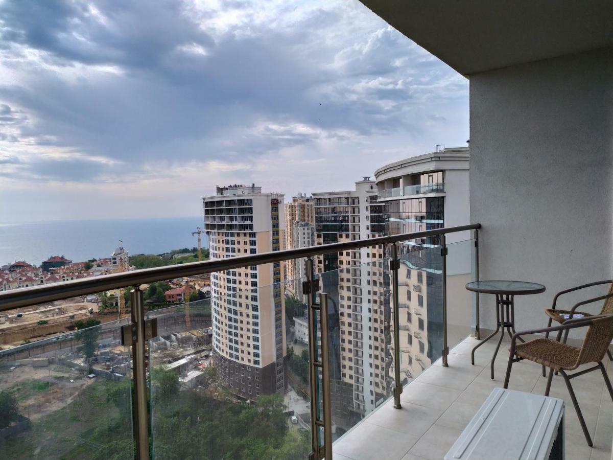 Skyview Apartments Odesa Exterior photo