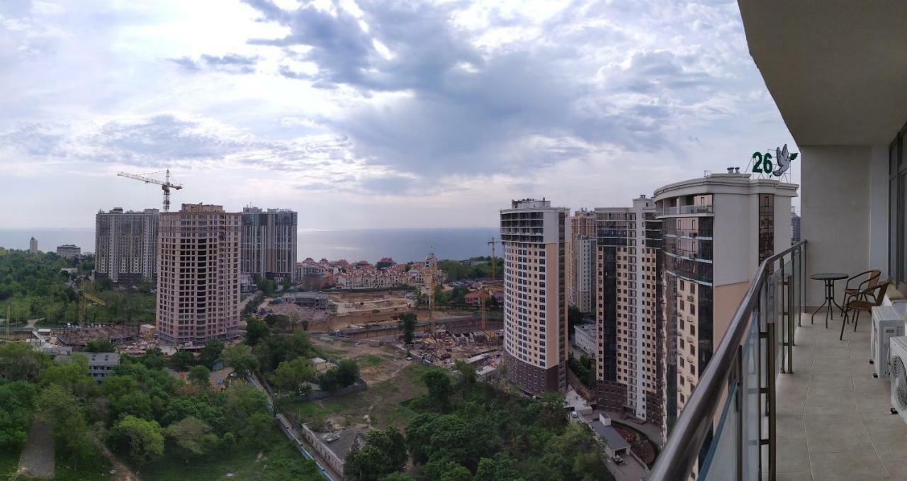 Skyview Apartments Odesa Exterior photo